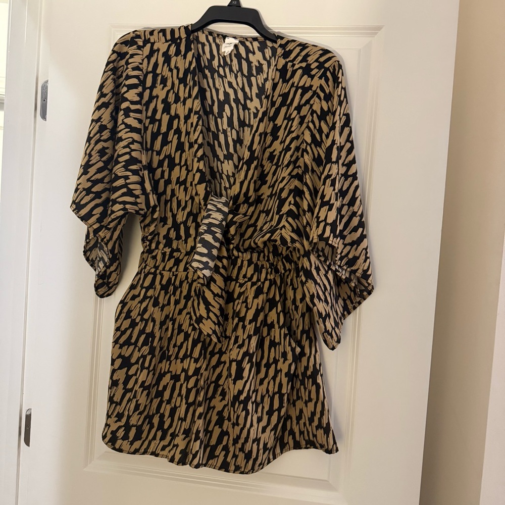 LAWLESS Black and Tan Patterned Romper nwot